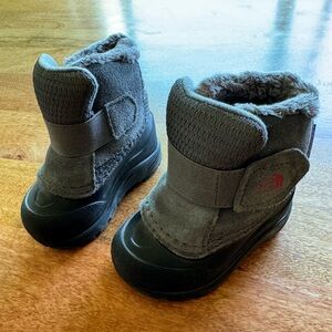 North Face Alpenglow II Toddler Size 5 US